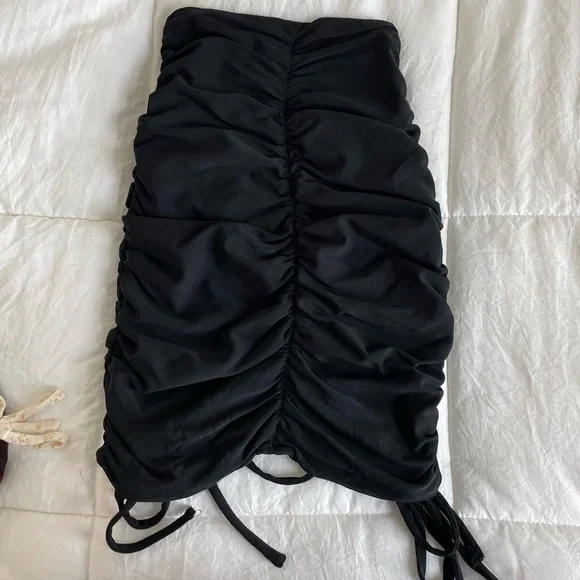 PRINCESS POLLY: Black Ruched Mini Skirt W/ Ties - Picture 4 of 4